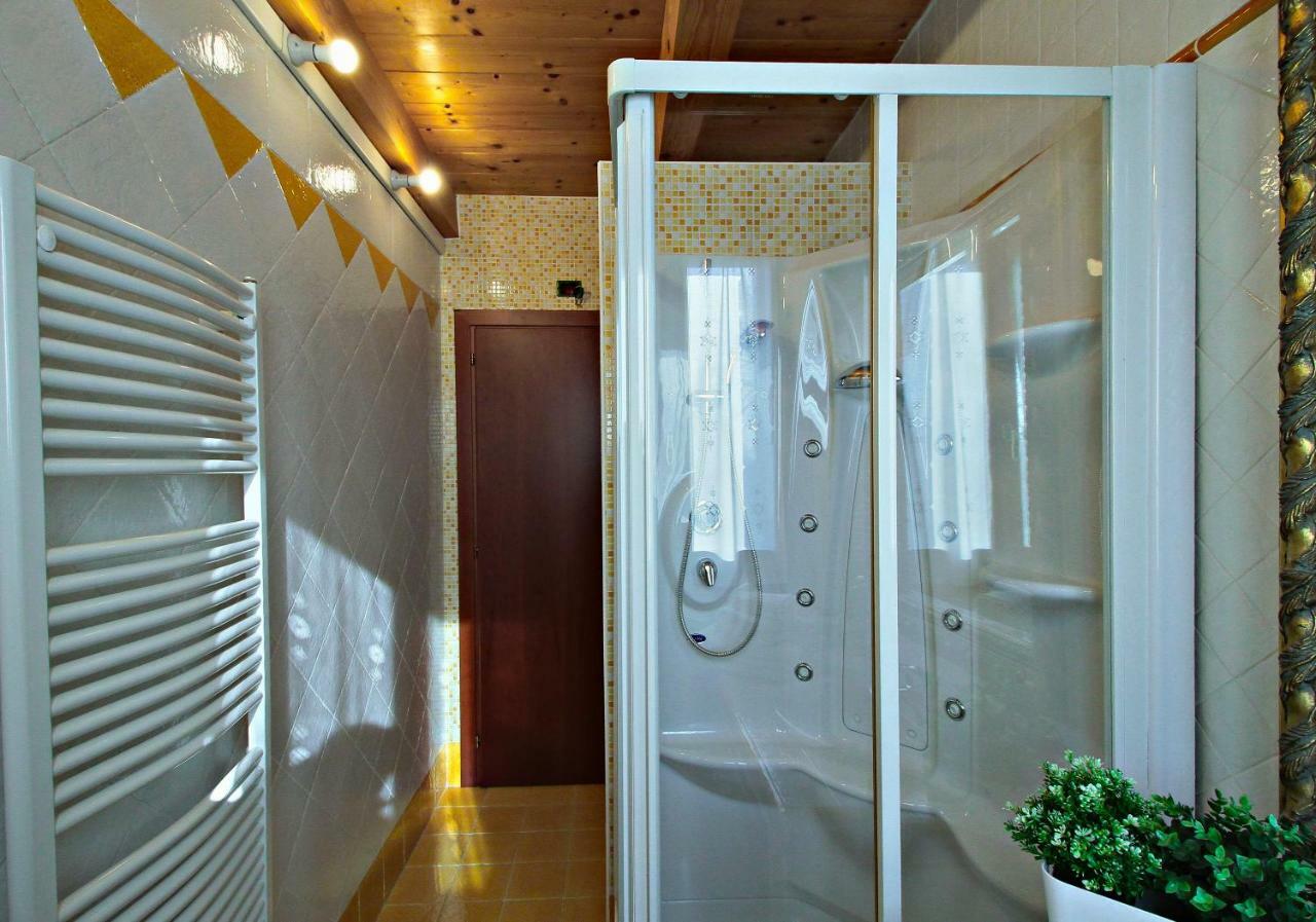 Ca' Leone - Regina Vittoria - Apartment With Pool Mira Exteriör bild